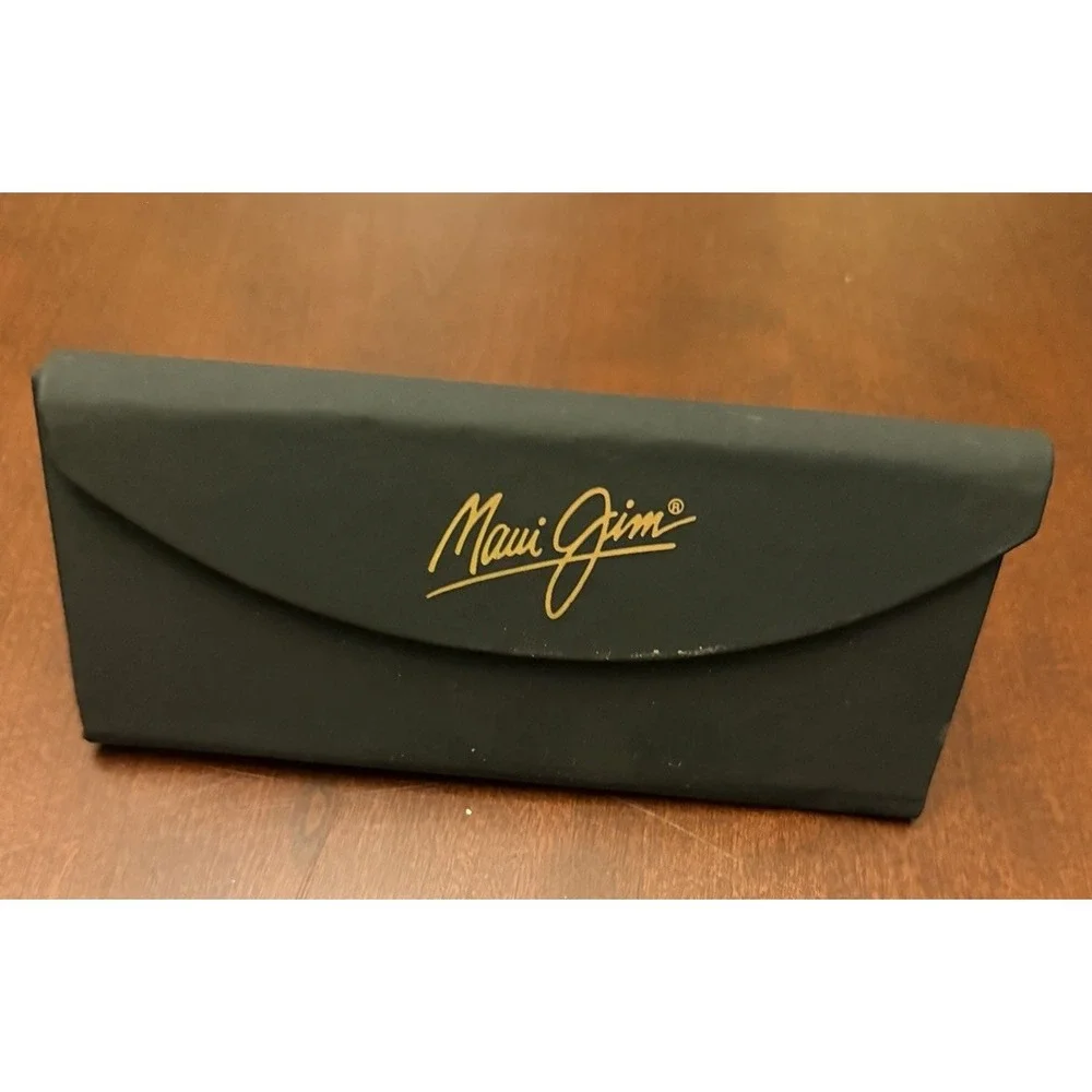 Maui Jim Folding Triangle Hard Black Magnetic Close Sunglasses Glasses CASE ONLY